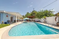 Downtown Cocoa Beach, Heated Pool House Next to Beach - 프라이빗 풀