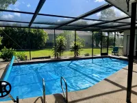 CHARMING! 3-bedroom house with Pool, WiFi, AC in marvelous Fort Myers near beach - Uima-altaat