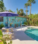 Vibrant Sunsets and Lush Landscaping on Lake Okeechobee - Uima-altaat