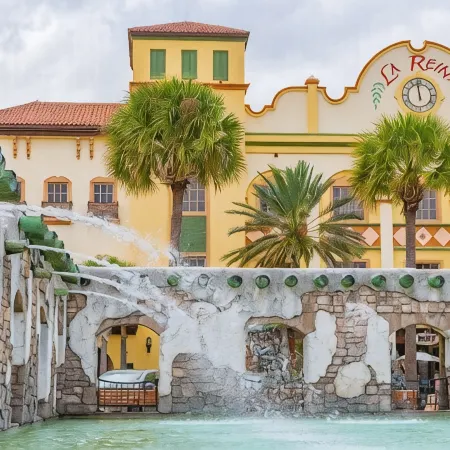 Exceptional Villa Close to Everything – Live Music, Dining & More!