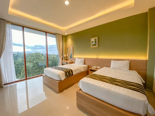RUKUN Place Hotel Bandung - parking