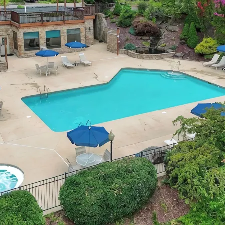 Newly Renovated Condo in Gated Golf Community