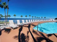 Hamilton Cove 2-bedroom condo with golf car & A/C in pleasant Catalina Island - Gym