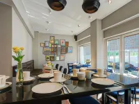 Yors Boutique Hotel Hotels near Mitte