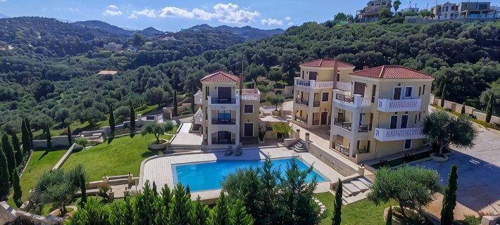 Casa Leone Suites Ξενοδοχεία στην πόλη Στάλος