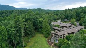 Kanuga Inn & Lodging