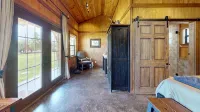 VIP Cabin B with Lake Views and Private Lake Access with Dock - Alphydda