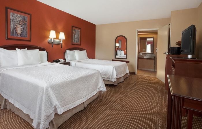 Days Inn & Suites by Wyndham Tyler