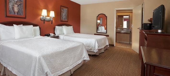 Days Inn & Suites by Wyndham Tyler Hotels in Tyler