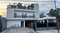 Villa Jonggrang Batik - 2 stelle