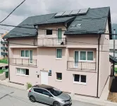 Falling Lakes Hostel Hotels in 