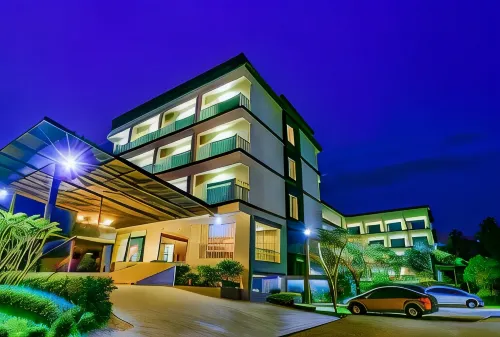Southgate Residence Hotel