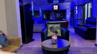 100 Pipers Hotel - Bed and Breakfasts