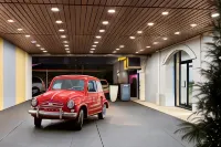 Hotel Bo, a Days Inn by Wyndham Chattanooga Downtown - parking