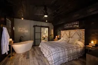Exclusive Couples Getaway with Romantic Amenities, Private & Beautiful A-Frame