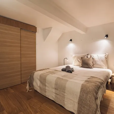 Urban loft with private garden - hyper center
