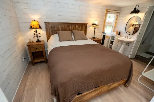 Romantic Mountain Cabin w/ Hot Tub. Near Rocky Mountain National Park. - Chalets