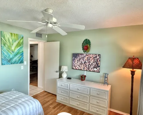 2BR/2BA South Naples Condo 렐리 호텔