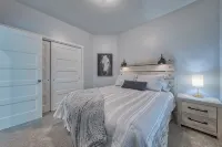 -:- Cowboy Casa -:- Modern New Construction - 3BR+ - 4-Star