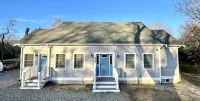 3-bedroom house in charming Dennis minutes to Corporation Beach. Relax & unwind. - 4 tähden