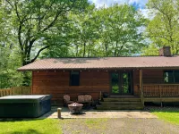 Cozy cabin with indoor fire place - Wifi