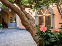 Palazzo Fiammingo Rooms Hotels in Belpasso