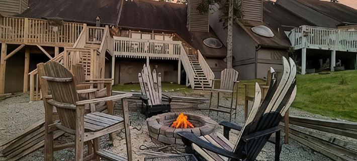 Just minutes from Beech Mtn Ski Resort /Townhome /Fire Pit & Fireplace / Pets OK Отели в г. Бич Маунтин