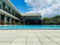 Golden Star Beach Hotel - Infinity Pools