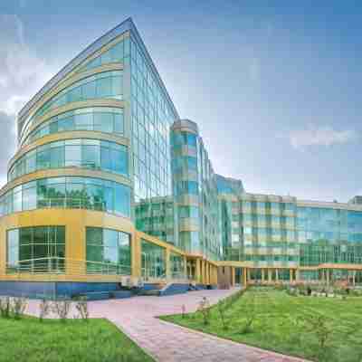Ramada by Wyndham Yekaterinburg Hotel Exterior