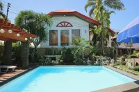 Isla Bonita Beach Resort - Swimmingpools
