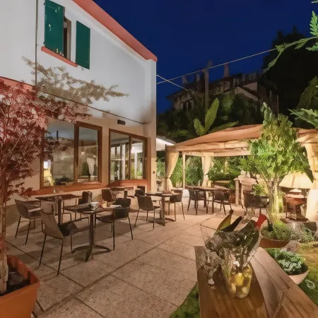 Hotel Villa Stella Отели рядом с достопримечательностью «Остров Сакка-Сессола»