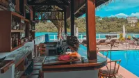 Edgewater Dive & Spa Resort - Swimmingpools