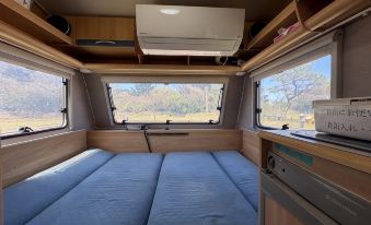 Heart Land Hills in Noto 37 Trailer House Sho