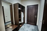 West Hotel - ที่มีที่จอดรถ