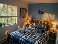 Perfect Poconos Retreat, .5 miles -Beach & Pool, Huge Game Room, Pet Friendly!