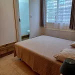 F4 air-conditioned villa with pool and garden for 6 people -  Ferienhäuser
