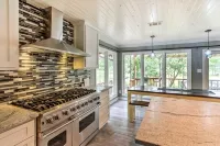 Starlight Point — Panoramic Waterfront Retreat in Star Harbor, Cedar Creek Lake - 4つ星