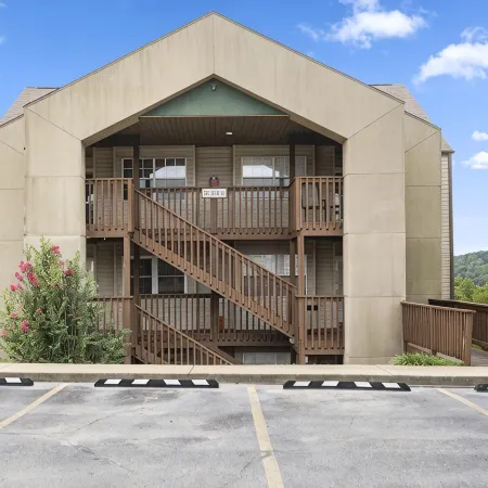 The Cove Walk-in 2BR 2Bath Condo on Table Rock Lake by Silver Dollar City