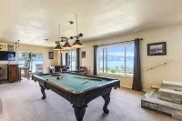 Luxurious 3000sq ft Lakefront Home on Point surrounded by Nature and Views! - 4-Star