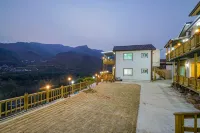 Gurye Seomjingangnaru Pension - Kitchen