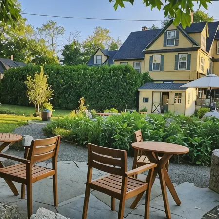 Sand Bar Cottage Inn