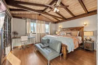 Zen Hilltop Estate : Heated Infinity Pool, Spa, 360° SoCal Views, Pvt Deck - balcony