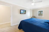 South Seas 5226 Bayside Villa 1 Bedroom Condo by Redawning - Pools