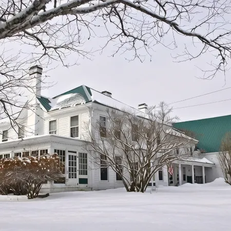 Greenwood Manor Inn