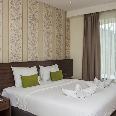 Green Eden Hotel