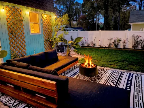 Beach House w/Yard, Beach Passes, Firepit, King Beds Near Boardwalk, Restaurants
