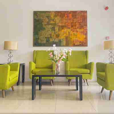 Top Star Hotel Oton Others