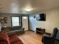 Charming 3-bedroom house in very quiet neighborhood with AC and WiFi. - 民泊