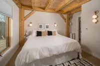 Luxe Mountaintop Sanctuary+Sauna+Hot Tub+Evcharger - Boutique