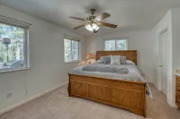 Holiday Tree House - with community pool & golf! - 3-Star